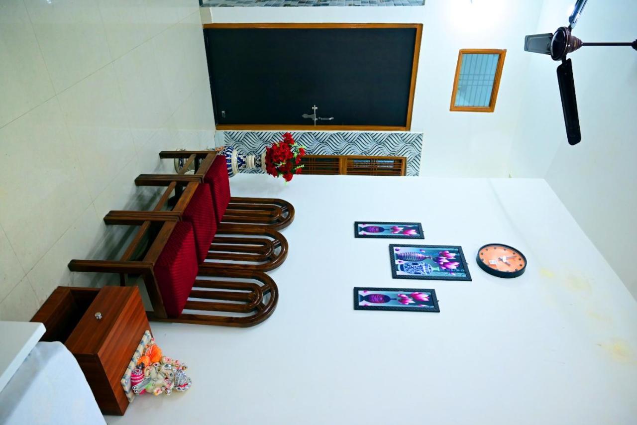 Devargh Residency Варанаси Экстерьер фото